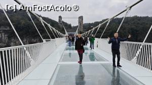 [P18] The Glass Bridge and Grand Canyon Zhangjiajie » foto by elenaadina
 - 
<span class="allrVoted glyphicon glyphicon-heart hidden" id="av1510300"></span>
<a class="m-l-10 hidden" id="sv1510300" onclick="voting_Foto_DelVot(,1510300,29201)" role="button">șterge vot <span class="glyphicon glyphicon-remove"></span></a>
<a id="v91510300" class=" c-red"  onclick="voting_Foto_SetVot(1510300)" role="button"><span class="glyphicon glyphicon-heart-empty"></span> <b>LIKE</b> = Votează poza</a> <img class="hidden"  id="f1510300W9" src="/imagini/loader.gif" border="0" /><span class="AjErrMes hidden" id="e1510300ErM"></span>