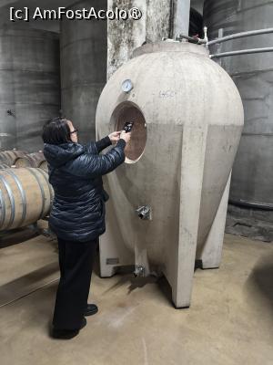 [P33] Crama Murfatlar » foto by mishu
 - 
<span class="allrVoted glyphicon glyphicon-heart hidden" id="av1521758"></span>
<a class="m-l-10 hidden" id="sv1521758" onclick="voting_Foto_DelVot(,1521758,29208)" role="button">șterge vot <span class="glyphicon glyphicon-remove"></span></a>
<a id="v91521758" class=" c-red"  onclick="voting_Foto_SetVot(1521758)" role="button"><span class="glyphicon glyphicon-heart-empty"></span> <b>LIKE</b> = Votează poza</a> <img class="hidden"  id="f1521758W9" src="/imagini/loader.gif" border="0" /><span class="AjErrMes hidden" id="e1521758ErM"></span>