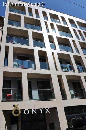 [P14] Fațada spre stradă hotel » foto by mont
 - 
<span class="allrVoted glyphicon glyphicon-heart hidden" id="av1511747"></span>
<a class="m-l-10 hidden" id="sv1511747" onclick="voting_Foto_DelVot(,1511747,29211)" role="button">șterge vot <span class="glyphicon glyphicon-remove"></span></a>
<a id="v91511747" class=" c-red"  onclick="voting_Foto_SetVot(1511747)" role="button"><span class="glyphicon glyphicon-heart-empty"></span> <b>LIKE</b> = Votează poza</a> <img class="hidden"  id="f1511747W9" src="/imagini/loader.gif" border="0" /><span class="AjErrMes hidden" id="e1511747ErM"></span>