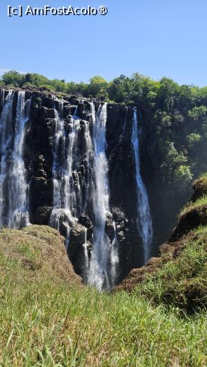 [P14] Victoria falls » foto by robert
 - 
<span class="allrVoted glyphicon glyphicon-heart hidden" id="av1513762"></span>
<a class="m-l-10 hidden" id="sv1513762" onclick="voting_Foto_DelVot(,1513762,29216)" role="button">șterge vot <span class="glyphicon glyphicon-remove"></span></a>
<a id="v91513762" class=" c-red"  onclick="voting_Foto_SetVot(1513762)" role="button"><span class="glyphicon glyphicon-heart-empty"></span> <b>LIKE</b> = Votează poza</a> <img class="hidden"  id="f1513762W9" src="/imagini/loader.gif" border="0" /><span class="AjErrMes hidden" id="e1513762ErM"></span>
