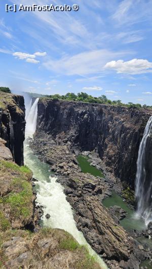 [P33] Victoria Falls Zimbabwe » foto by robert
 - 
<span class="allrVoted glyphicon glyphicon-heart hidden" id="av1514460"></span>
<a class="m-l-10 hidden" id="sv1514460" onclick="voting_Foto_DelVot(,1514460,29216)" role="button">șterge vot <span class="glyphicon glyphicon-remove"></span></a>
<a id="v91514460" class=" c-red"  onclick="voting_Foto_SetVot(1514460)" role="button"><span class="glyphicon glyphicon-heart-empty"></span> <b>LIKE</b> = Votează poza</a> <img class="hidden"  id="f1514460W9" src="/imagini/loader.gif" border="0" /><span class="AjErrMes hidden" id="e1514460ErM"></span>