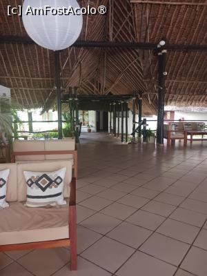 [P22] pe la receptie » foto by nela b
 - 
<span class="allrVoted glyphicon glyphicon-heart hidden" id="av1512804"></span>
<a class="m-l-10 hidden" id="sv1512804" onclick="voting_Foto_DelVot(,1512804,29217)" role="button">șterge vot <span class="glyphicon glyphicon-remove"></span></a>
<a id="v91512804" class=" c-red"  onclick="voting_Foto_SetVot(1512804)" role="button"><span class="glyphicon glyphicon-heart-empty"></span> <b>LIKE</b> = Votează poza</a> <img class="hidden"  id="f1512804W9" src="/imagini/loader.gif" border="0" /><span class="AjErrMes hidden" id="e1512804ErM"></span>