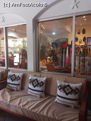 [P24] pe la receptie » foto by nela b
 - 
<span class="allrVoted glyphicon glyphicon-heart hidden" id="av1512806"></span>
<a class="m-l-10 hidden" id="sv1512806" onclick="voting_Foto_DelVot(,1512806,29217)" role="button">șterge vot <span class="glyphicon glyphicon-remove"></span></a>
<a id="v91512806" class=" c-red"  onclick="voting_Foto_SetVot(1512806)" role="button"><span class="glyphicon glyphicon-heart-empty"></span> <b>LIKE</b> = Votează poza</a> <img class="hidden"  id="f1512806W9" src="/imagini/loader.gif" border="0" /><span class="AjErrMes hidden" id="e1512806ErM"></span>