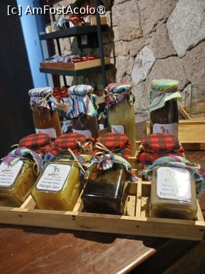 [P40] la barul hotelului, de vanzare, » foto by nela b
 - 
<span class="allrVoted glyphicon glyphicon-heart hidden" id="av1512822"></span>
<a class="m-l-10 hidden" id="sv1512822" onclick="voting_Foto_DelVot(,1512822,29217)" role="button">șterge vot <span class="glyphicon glyphicon-remove"></span></a>
<a id="v91512822" class=" c-red"  onclick="voting_Foto_SetVot(1512822)" role="button"><span class="glyphicon glyphicon-heart-empty"></span> <b>LIKE</b> = Votează poza</a> <img class="hidden"  id="f1512822W9" src="/imagini/loader.gif" border="0" /><span class="AjErrMes hidden" id="e1512822ErM"></span>