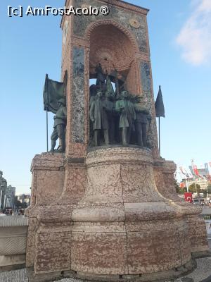 [P58] Piața Taksim » foto by adso
 - 
<span class="allrVoted glyphicon glyphicon-heart hidden" id="av1512936"></span>
<a class="m-l-10 hidden" id="sv1512936" onclick="voting_Foto_DelVot(,1512936,29218)" role="button">șterge vot <span class="glyphicon glyphicon-remove"></span></a>
<a id="v91512936" class=" c-red"  onclick="voting_Foto_SetVot(1512936)" role="button"><span class="glyphicon glyphicon-heart-empty"></span> <b>LIKE</b> = Votează poza</a> <img class="hidden"  id="f1512936W9" src="/imagini/loader.gif" border="0" /><span class="AjErrMes hidden" id="e1512936ErM"></span>