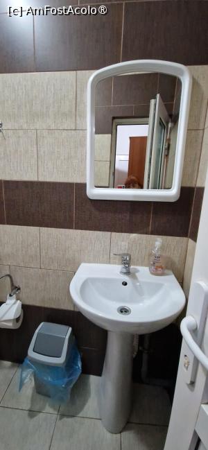 [P18] 18. În baie nu am văzut uscător de păr. » foto by doinafil
 - 
<span class="allrVoted glyphicon glyphicon-heart hidden" id="av1513164"></span>
<a class="m-l-10 hidden" id="sv1513164" onclick="voting_Foto_DelVot(,1513164,29219)" role="button">șterge vot <span class="glyphicon glyphicon-remove"></span></a>
<a id="v91513164" class=" c-red"  onclick="voting_Foto_SetVot(1513164)" role="button"><span class="glyphicon glyphicon-heart-empty"></span> <b>LIKE</b> = Votează poza</a> <img class="hidden"  id="f1513164W9" src="/imagini/loader.gif" border="0" /><span class="AjErrMes hidden" id="e1513164ErM"></span>