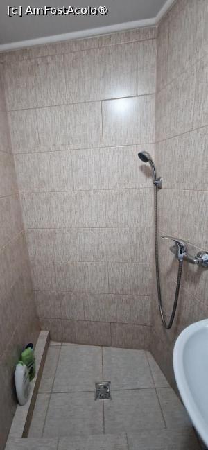 [P26] 26. Dușul și consumabilele. » foto by doinafil
 - 
<span class="allrVoted glyphicon glyphicon-heart hidden" id="av1513172"></span>
<a class="m-l-10 hidden" id="sv1513172" onclick="voting_Foto_DelVot(,1513172,29219)" role="button">șterge vot <span class="glyphicon glyphicon-remove"></span></a>
<a id="v91513172" class=" c-red"  onclick="voting_Foto_SetVot(1513172)" role="button"><span class="glyphicon glyphicon-heart-empty"></span> <b>LIKE</b> = Votează poza</a> <img class="hidden"  id="f1513172W9" src="/imagini/loader.gif" border="0" /><span class="AjErrMes hidden" id="e1513172ErM"></span>