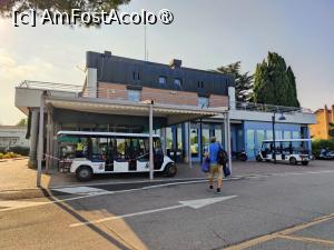 [P01] GrifoParking, clădirea de check-in și 2 dintre mașinuțele electrice » foto by crismis
 - 
<span class="allrVoted glyphicon glyphicon-heart hidden" id="av1513896"></span>
<a class="m-l-10 hidden" id="sv1513896" onclick="voting_Foto_DelVot(,1513896,29221)" role="button">șterge vot <span class="glyphicon glyphicon-remove"></span></a>
<a id="v91513896" class=" c-red"  onclick="voting_Foto_SetVot(1513896)" role="button"><span class="glyphicon glyphicon-heart-empty"></span> <b>LIKE</b> = Votează poza</a> <img class="hidden"  id="f1513896W9" src="/imagini/loader.gif" border="0" /><span class="AjErrMes hidden" id="e1513896ErM"></span>