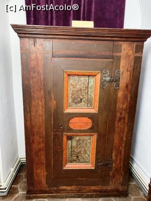 [P21] Un dulap foarte vechi care a aparținut unui doctor » foto by AZE
 - 
<span class="allrVoted glyphicon glyphicon-heart hidden" id="av1356477"></span>
<a class="m-l-10 hidden" id="sv1356477" onclick="voting_Foto_DelVot(,1356477,29227)" role="button">șterge vot <span class="glyphicon glyphicon-remove"></span></a>
<a id="v91356477" class=" c-red"  onclick="voting_Foto_SetVot(1356477)" role="button"><span class="glyphicon glyphicon-heart-empty"></span> <b>LIKE</b> = Votează poza</a> <img class="hidden"  id="f1356477W9" src="/imagini/loader.gif" border="0" /><span class="AjErrMes hidden" id="e1356477ErM"></span>