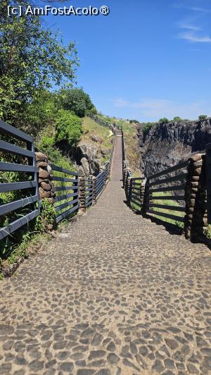 [P18] Knife-Edge Bridge » foto by robert
 - 
<span class="allrVoted glyphicon glyphicon-heart hidden" id="av1513766"></span>
<a class="m-l-10 hidden" id="sv1513766" onclick="voting_Foto_DelVot(,1513766,29229)" role="button">șterge vot <span class="glyphicon glyphicon-remove"></span></a>
<a id="v91513766" class=" c-red"  onclick="voting_Foto_SetVot(1513766)" role="button"><span class="glyphicon glyphicon-heart-empty"></span> <b>LIKE</b> = Votează poza</a> <img class="hidden"  id="f1513766W9" src="/imagini/loader.gif" border="0" /><span class="AjErrMes hidden" id="e1513766ErM"></span>