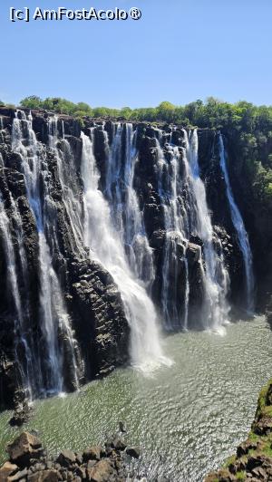 [P20] Victoria falls » foto by robert
 - 
<span class="allrVoted glyphicon glyphicon-heart hidden" id="av1513768"></span>
<a class="m-l-10 hidden" id="sv1513768" onclick="voting_Foto_DelVot(,1513768,29229)" role="button">șterge vot <span class="glyphicon glyphicon-remove"></span></a>
<a id="v91513768" class=" c-red"  onclick="voting_Foto_SetVot(1513768)" role="button"><span class="glyphicon glyphicon-heart-empty"></span> <b>LIKE</b> = Votează poza</a> <img class="hidden"  id="f1513768W9" src="/imagini/loader.gif" border="0" /><span class="AjErrMes hidden" id="e1513768ErM"></span>