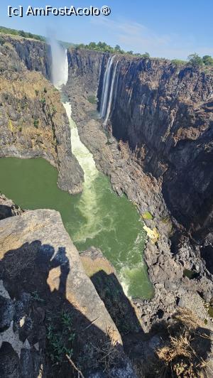 [P27] Victoria falls » foto by robert
 - 
<span class="allrVoted glyphicon glyphicon-heart hidden" id="av1513775"></span>
<a class="m-l-10 hidden" id="sv1513775" onclick="voting_Foto_DelVot(,1513775,29229)" role="button">șterge vot <span class="glyphicon glyphicon-remove"></span></a>
<a id="v91513775" class=" c-red"  onclick="voting_Foto_SetVot(1513775)" role="button"><span class="glyphicon glyphicon-heart-empty"></span> <b>LIKE</b> = Votează poza</a> <img class="hidden"  id="f1513775W9" src="/imagini/loader.gif" border="0" /><span class="AjErrMes hidden" id="e1513775ErM"></span>