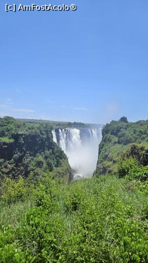 [P16] Victoria Falls Zimbabwe » foto by robert
 - 
<span class="allrVoted glyphicon glyphicon-heart hidden" id="av1514443"></span>
<a class="m-l-10 hidden" id="sv1514443" onclick="voting_Foto_DelVot(,1514443,29230)" role="button">șterge vot <span class="glyphicon glyphicon-remove"></span></a>
<a id="v91514443" class=" c-red"  onclick="voting_Foto_SetVot(1514443)" role="button"><span class="glyphicon glyphicon-heart-empty"></span> <b>LIKE</b> = Votează poza</a> <img class="hidden"  id="f1514443W9" src="/imagini/loader.gif" border="0" /><span class="AjErrMes hidden" id="e1514443ErM"></span>