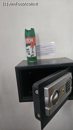 [P22] seiful și spay-ul » foto by robert
 - 
<span class="allrVoted glyphicon glyphicon-heart hidden" id="av1514831"></span>
<a class="m-l-10 hidden" id="sv1514831" onclick="voting_Foto_DelVot(,1514831,29232)" role="button">șterge vot <span class="glyphicon glyphicon-remove"></span></a>
<a id="v91514831" class=" c-red"  onclick="voting_Foto_SetVot(1514831)" role="button"><span class="glyphicon glyphicon-heart-empty"></span> <b>LIKE</b> = Votează poza</a> <img class="hidden"  id="f1514831W9" src="/imagini/loader.gif" border="0" /><span class="AjErrMes hidden" id="e1514831ErM"></span>