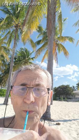 [P10] „Je” savurându-mi visul (visul = de a sta la o plajă cu nisip alb!) » foto by Cornel
 - 
<span class="allrVoted glyphicon glyphicon-heart hidden" id="av1515033"></span>
<a class="m-l-10 hidden" id="sv1515033" onclick="voting_Foto_DelVot(,1515033,29233)" role="button">șterge vot <span class="glyphicon glyphicon-remove"></span></a>
<a id="v91515033" class=" c-red"  onclick="voting_Foto_SetVot(1515033)" role="button"><span class="glyphicon glyphicon-heart-empty"></span> <b>LIKE</b> = Votează poza</a> <img class="hidden"  id="f1515033W9" src="/imagini/loader.gif" border="0" /><span class="AjErrMes hidden" id="e1515033ErM"></span>