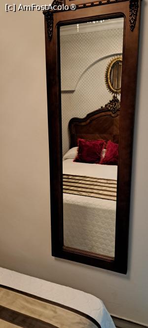 [P28] Hotel Europa, oglinda » foto by irinad
 - 
<span class="allrVoted glyphicon glyphicon-heart hidden" id="av1516697"></span>
<a class="m-l-10 hidden" id="sv1516697" onclick="voting_Foto_DelVot(,1516697,29240)" role="button">șterge vot <span class="glyphicon glyphicon-remove"></span></a>
<a id="v91516697" class=" c-red"  onclick="voting_Foto_SetVot(1516697)" role="button"><span class="glyphicon glyphicon-heart-empty"></span> <b>LIKE</b> = Votează poza</a> <img class="hidden"  id="f1516697W9" src="/imagini/loader.gif" border="0" /><span class="AjErrMes hidden" id="e1516697ErM"></span>