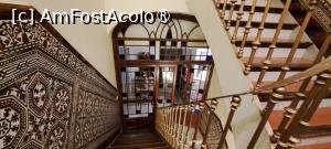 [P08] Hotel Europa, Sevilla, pe scări » foto by irinad
 - 
<span class="allrVoted glyphicon glyphicon-heart hidden" id="av1516677"></span>
<a class="m-l-10 hidden" id="sv1516677" onclick="voting_Foto_DelVot(,1516677,29240)" role="button">șterge vot <span class="glyphicon glyphicon-remove"></span></a>
<a id="v91516677" class=" c-red"  onclick="voting_Foto_SetVot(1516677)" role="button"><span class="glyphicon glyphicon-heart-empty"></span> <b>LIKE</b> = Votează poza</a> <img class="hidden"  id="f1516677W9" src="/imagini/loader.gif" border="0" /><span class="AjErrMes hidden" id="e1516677ErM"></span>