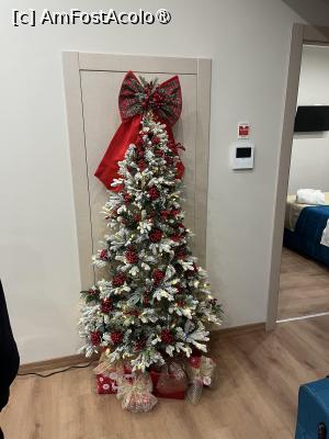 [P03] Reggio Calabria-Ludey B&B.Bradul de Crăciun din recepție » foto by Yersinia Pestis
 - 
<span class="allrVoted glyphicon glyphicon-heart hidden" id="av1517087"></span>
<a class="m-l-10 hidden" id="sv1517087" onclick="voting_Foto_DelVot(,1517087,29243)" role="button">șterge vot <span class="glyphicon glyphicon-remove"></span></a>
<a id="v91517087" class=" c-red"  onclick="voting_Foto_SetVot(1517087)" role="button"><span class="glyphicon glyphicon-heart-empty"></span> <b>LIKE</b> = Votează poza</a> <img class="hidden"  id="f1517087W9" src="/imagini/loader.gif" border="0" /><span class="AjErrMes hidden" id="e1517087ErM"></span>