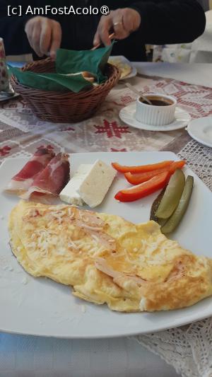 [P40] mic dejun! cafea sau ceai » foto by Yolanda
 - 
<span class="allrVoted glyphicon glyphicon-heart hidden" id="av1518298"></span>
<a class="m-l-10 hidden" id="sv1518298" onclick="voting_Foto_DelVot(,1518298,29255)" role="button">șterge vot <span class="glyphicon glyphicon-remove"></span></a>
<a id="v91518298" class=" c-red"  onclick="voting_Foto_SetVot(1518298)" role="button"><span class="glyphicon glyphicon-heart-empty"></span> <b>LIKE</b> = Votează poza</a> <img class="hidden"  id="f1518298W9" src="/imagini/loader.gif" border="0" /><span class="AjErrMes hidden" id="e1518298ErM"></span>