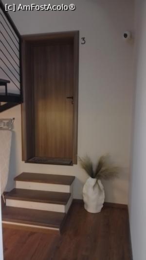 [P03] Ușa cam. 3 unde am stat » foto by Mitica49
 - 
<span class="allrVoted glyphicon glyphicon-heart hidden" id="av1518883"></span>
<a class="m-l-10 hidden" id="sv1518883" onclick="voting_Foto_DelVot(,1518883,29259)" role="button">șterge vot <span class="glyphicon glyphicon-remove"></span></a>
<a id="v91518883" class=" c-red"  onclick="voting_Foto_SetVot(1518883)" role="button"><span class="glyphicon glyphicon-heart-empty"></span> <b>LIKE</b> = Votează poza</a> <img class="hidden"  id="f1518883W9" src="/imagini/loader.gif" border="0" /><span class="AjErrMes hidden" id="e1518883ErM"></span>