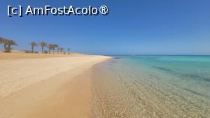 [P14] Plaja V Luvury Resort, Sahl Hasheesh » foto by vlado2
 - 
<span class="allrVoted glyphicon glyphicon-heart hidden" id="av1519558"></span>
<a class="m-l-10 hidden" id="sv1519558" onclick="voting_Foto_DelVot(,1519558,29264)" role="button">șterge vot <span class="glyphicon glyphicon-remove"></span></a>
<a id="v91519558" class=" c-red"  onclick="voting_Foto_SetVot(1519558)" role="button"><span class="glyphicon glyphicon-heart-empty"></span> <b>LIKE</b> = Votează poza</a> <img class="hidden"  id="f1519558W9" src="/imagini/loader.gif" border="0" /><span class="AjErrMes hidden" id="e1519558ErM"></span>