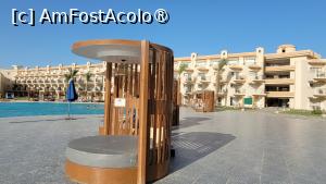 [P27] Piscinele V Luvury Resort, Sahl Hasheesh » foto by vlado2
 - 
<span class="allrVoted glyphicon glyphicon-heart hidden" id="av1519571"></span>
<a class="m-l-10 hidden" id="sv1519571" onclick="voting_Foto_DelVot(,1519571,29264)" role="button">șterge vot <span class="glyphicon glyphicon-remove"></span></a>
<a id="v91519571" class=" c-red"  onclick="voting_Foto_SetVot(1519571)" role="button"><span class="glyphicon glyphicon-heart-empty"></span> <b>LIKE</b> = Votează poza</a> <img class="hidden"  id="f1519571W9" src="/imagini/loader.gif" border="0" /><span class="AjErrMes hidden" id="e1519571ErM"></span>