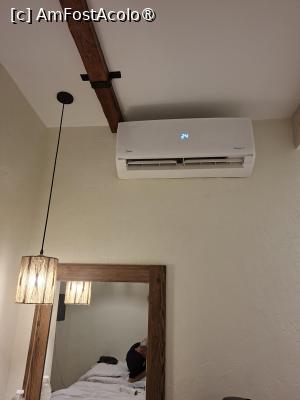 [P18] Giza, Egipt, „Pyramids Spiritual Gate” Hotel, Camera 406 are aer condiționat setat la 24 grade.... » foto by mprofeanu
 - 
<span class="allrVoted glyphicon glyphicon-heart hidden" id="av1519607"></span>
<a class="m-l-10 hidden" id="sv1519607" onclick="voting_Foto_DelVot(,1519607,29265)" role="button">șterge vot <span class="glyphicon glyphicon-remove"></span></a>
<a id="v91519607" class=" c-red"  onclick="voting_Foto_SetVot(1519607)" role="button"><span class="glyphicon glyphicon-heart-empty"></span> <b>LIKE</b> = Votează poza</a> <img class="hidden"  id="f1519607W9" src="/imagini/loader.gif" border="0" /><span class="AjErrMes hidden" id="e1519607ErM"></span>