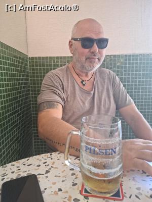 [P01] la o bere rece » foto by robert
 - 
<span class="allrVoted glyphicon glyphicon-heart hidden" id="av1523299"></span>
<a class="m-l-10 hidden" id="sv1523299" onclick="voting_Foto_DelVot(,1523299,29266)" role="button">șterge vot <span class="glyphicon glyphicon-remove"></span></a>
<a id="v91523299" class=" c-red"  onclick="voting_Foto_SetVot(1523299)" role="button"><span class="glyphicon glyphicon-heart-empty"></span> <b>LIKE</b> = Votează poza</a> <img class="hidden"  id="f1523299W9" src="/imagini/loader.gif" border="0" /><span class="AjErrMes hidden" id="e1523299ErM"></span>