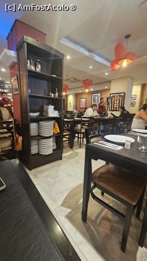 [P14] restaurantul El Bodegon » foto by robert
 - 
<span class="allrVoted glyphicon glyphicon-heart hidden" id="av1523312"></span>
<a class="m-l-10 hidden" id="sv1523312" onclick="voting_Foto_DelVot(,1523312,29266)" role="button">șterge vot <span class="glyphicon glyphicon-remove"></span></a>
<a id="v91523312" class=" c-red"  onclick="voting_Foto_SetVot(1523312)" role="button"><span class="glyphicon glyphicon-heart-empty"></span> <b>LIKE</b> = Votează poza</a> <img class="hidden"  id="f1523312W9" src="/imagini/loader.gif" border="0" /><span class="AjErrMes hidden" id="e1523312ErM"></span>