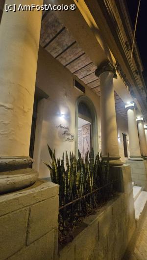 [P21] intrarea in hotel » foto by robert
 - 
<span class="allrVoted glyphicon glyphicon-heart hidden" id="av1520150"></span>
<a class="m-l-10 hidden" id="sv1520150" onclick="voting_Foto_DelVot(,1520150,29270)" role="button">șterge vot <span class="glyphicon glyphicon-remove"></span></a>
<a id="v91520150" class=" c-red"  onclick="voting_Foto_SetVot(1520150)" role="button"><span class="glyphicon glyphicon-heart-empty"></span> <b>LIKE</b> = Votează poza</a> <img class="hidden"  id="f1520150W9" src="/imagini/loader.gif" border="0" /><span class="AjErrMes hidden" id="e1520150ErM"></span>