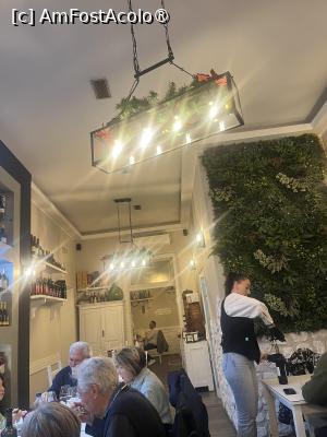 [P01] Reggio Calabria - La Cantina della Suocera, restaurant » foto by Yersinia Pestis
 - 
<span class="allrVoted glyphicon glyphicon-heart hidden" id="av1520247"></span>
<a class="m-l-10 hidden" id="sv1520247" onclick="voting_Foto_DelVot(,1520247,29271)" role="button">șterge vot <span class="glyphicon glyphicon-remove"></span></a>
<a id="v91520247" class=" c-red"  onclick="voting_Foto_SetVot(1520247)" role="button"><span class="glyphicon glyphicon-heart-empty"></span> <b>LIKE</b> = Votează poza</a> <img class="hidden"  id="f1520247W9" src="/imagini/loader.gif" border="0" /><span class="AjErrMes hidden" id="e1520247ErM"></span>