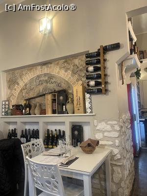 [P05] Reggio Calabria - La Cantina della Suocera, restaurant » foto by Yersinia Pestis
 - 
<span class="allrVoted glyphicon glyphicon-heart hidden" id="av1520251"></span>
<a class="m-l-10 hidden" id="sv1520251" onclick="voting_Foto_DelVot(,1520251,29271)" role="button">șterge vot <span class="glyphicon glyphicon-remove"></span></a>
<a id="v91520251" class=" c-red"  onclick="voting_Foto_SetVot(1520251)" role="button"><span class="glyphicon glyphicon-heart-empty"></span> <b>LIKE</b> = Votează poza</a> <img class="hidden"  id="f1520251W9" src="/imagini/loader.gif" border="0" /><span class="AjErrMes hidden" id="e1520251ErM"></span>