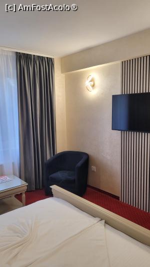 [P06] Camera matrimoniala deluxe - Hotel Bavaria, Craiova » foto by vlado2
 - 
<span class="allrVoted glyphicon glyphicon-heart hidden" id="av1525569"></span>
<a class="m-l-10 hidden" id="sv1525569" onclick="voting_Foto_DelVot(,1525569,29272)" role="button">șterge vot <span class="glyphicon glyphicon-remove"></span></a>
<a id="v91525569" class=" c-red"  onclick="voting_Foto_SetVot(1525569)" role="button"><span class="glyphicon glyphicon-heart-empty"></span> <b>LIKE</b> = Votează poza</a> <img class="hidden"  id="f1525569W9" src="/imagini/loader.gif" border="0" /><span class="AjErrMes hidden" id="e1525569ErM"></span>