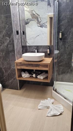 [P09] Baia - Hotel Bavaria, Craiova » foto by vlado2
 - 
<span class="allrVoted glyphicon glyphicon-heart hidden" id="av1525572"></span>
<a class="m-l-10 hidden" id="sv1525572" onclick="voting_Foto_DelVot(,1525572,29272)" role="button">șterge vot <span class="glyphicon glyphicon-remove"></span></a>
<a id="v91525572" class=" c-red"  onclick="voting_Foto_SetVot(1525572)" role="button"><span class="glyphicon glyphicon-heart-empty"></span> <b>LIKE</b> = Votează poza</a> <img class="hidden"  id="f1525572W9" src="/imagini/loader.gif" border="0" /><span class="AjErrMes hidden" id="e1525572ErM"></span>