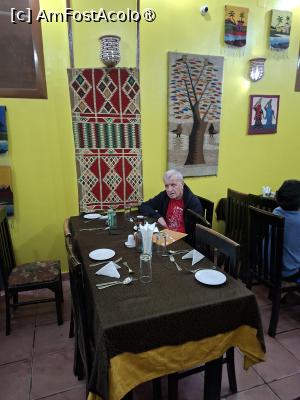 [P08] Giza, Egipt, Restaurantul El Dar Darak, Am Fost Acolo » foto by mprofeanu
 - 
<span class="allrVoted glyphicon glyphicon-heart hidden" id="av1520271"></span>
<a class="m-l-10 hidden" id="sv1520271" onclick="voting_Foto_DelVot(,1520271,29273)" role="button">șterge vot <span class="glyphicon glyphicon-remove"></span></a>
<a id="v91520271" class=" c-red"  onclick="voting_Foto_SetVot(1520271)" role="button"><span class="glyphicon glyphicon-heart-empty"></span> <b>LIKE</b> = Votează poza</a> <img class="hidden"  id="f1520271W9" src="/imagini/loader.gif" border="0" /><span class="AjErrMes hidden" id="e1520271ErM"></span>