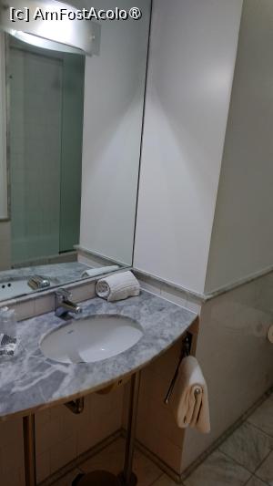 [P06] Hotel Broadway, prima camera » foto by elenaadina
 - 
<span class="allrVoted glyphicon glyphicon-heart hidden" id="av1520533"></span>
<a class="m-l-10 hidden" id="sv1520533" onclick="voting_Foto_DelVot(,1520533,29276)" role="button">șterge vot <span class="glyphicon glyphicon-remove"></span></a>
<a id="v91520533" class=" c-red"  onclick="voting_Foto_SetVot(1520533)" role="button"><span class="glyphicon glyphicon-heart-empty"></span> <b>LIKE</b> = Votează poza</a> <img class="hidden"  id="f1520533W9" src="/imagini/loader.gif" border="0" /><span class="AjErrMes hidden" id="e1520533ErM"></span>