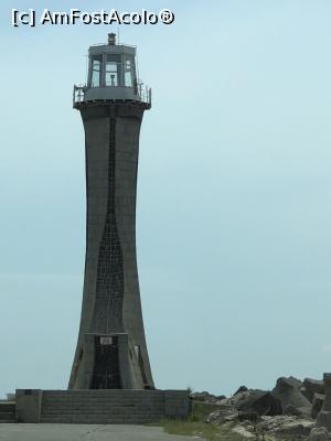 [P05] Farul Alb, vedere dinspre drumul ce vine de la Muzeul Portului » foto by Dan&Ema
 - 
<span class="allrVoted glyphicon glyphicon-heart hidden" id="av997091"></span>
<a class="m-l-10 hidden" id="sv997091" onclick="voting_Foto_DelVot(,997091,29287)" role="button">șterge vot <span class="glyphicon glyphicon-remove"></span></a>
<a id="v9997091" class=" c-red"  onclick="voting_Foto_SetVot(997091)" role="button"><span class="glyphicon glyphicon-heart-empty"></span> <b>LIKE</b> = Votează poza</a> <img class="hidden"  id="f997091W9" src="/imagini/loader.gif" border="0" /><span class="AjErrMes hidden" id="e997091ErM"></span>