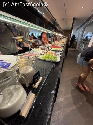 [P48] Mâncare expusă(nu prea pot să fac poze când se află mulți oameni în preajmă) » foto by AZE
 - 
<span class="allrVoted glyphicon glyphicon-heart hidden" id="av1523688"></span>
<a class="m-l-10 hidden" id="sv1523688" onclick="voting_Foto_DelVot(,1523688,29290)" role="button">șterge vot <span class="glyphicon glyphicon-remove"></span></a>
<a id="v91523688" class=" c-red"  onclick="voting_Foto_SetVot(1523688)" role="button"><span class="glyphicon glyphicon-heart-empty"></span> <b>LIKE</b> = Votează poza</a> <img class="hidden"  id="f1523688W9" src="/imagini/loader.gif" border="0" /><span class="AjErrMes hidden" id="e1523688ErM"></span>