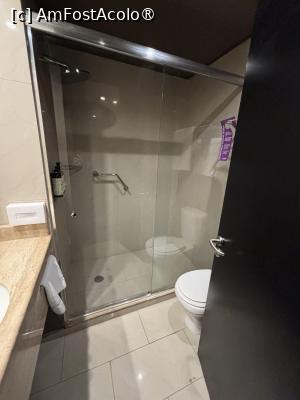 [P17] Baie,zona de duș » foto by AZE
 - 
<span class="allrVoted glyphicon glyphicon-heart hidden" id="av1524185"></span>
<a class="m-l-10 hidden" id="sv1524185" onclick="voting_Foto_DelVot(,1524185,29291)" role="button">șterge vot <span class="glyphicon glyphicon-remove"></span></a>
<a id="v91524185" class=" c-red"  onclick="voting_Foto_SetVot(1524185)" role="button"><span class="glyphicon glyphicon-heart-empty"></span> <b>LIKE</b> = Votează poza</a> <img class="hidden"  id="f1524185W9" src="/imagini/loader.gif" border="0" /><span class="AjErrMes hidden" id="e1524185ErM"></span>