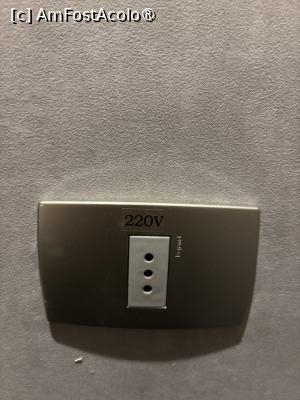 [P28] Priză perete Chile » foto by AZE
 - 
<span class="allrVoted glyphicon glyphicon-heart hidden" id="av1524196"></span>
<a class="m-l-10 hidden" id="sv1524196" onclick="voting_Foto_DelVot(,1524196,29291)" role="button">șterge vot <span class="glyphicon glyphicon-remove"></span></a>
<a id="v91524196" class=" c-red"  onclick="voting_Foto_SetVot(1524196)" role="button"><span class="glyphicon glyphicon-heart-empty"></span> <b>LIKE</b> = Votează poza</a> <img class="hidden"  id="f1524196W9" src="/imagini/loader.gif" border="0" /><span class="AjErrMes hidden" id="e1524196ErM"></span>