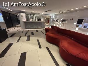 [P06] Recepție hotel » foto by AZE
 - 
<span class="allrVoted glyphicon glyphicon-heart hidden" id="av1524174"></span>
<a class="m-l-10 hidden" id="sv1524174" onclick="voting_Foto_DelVot(,1524174,29291)" role="button">șterge vot <span class="glyphicon glyphicon-remove"></span></a>
<a id="v91524174" class=" c-red"  onclick="voting_Foto_SetVot(1524174)" role="button"><span class="glyphicon glyphicon-heart-empty"></span> <b>LIKE</b> = Votează poza</a> <img class="hidden"  id="f1524174W9" src="/imagini/loader.gif" border="0" /><span class="AjErrMes hidden" id="e1524174ErM"></span>