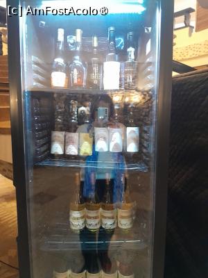 [P49] o vitrina » foto by Yolanda
 - 
<span class="allrVoted glyphicon glyphicon-heart hidden" id="av1524473"></span>
<a class="m-l-10 hidden" id="sv1524473" onclick="voting_Foto_DelVot(,1524473,29294)" role="button">șterge vot <span class="glyphicon glyphicon-remove"></span></a>
<a id="v91524473" class=" c-red"  onclick="voting_Foto_SetVot(1524473)" role="button"><span class="glyphicon glyphicon-heart-empty"></span> <b>LIKE</b> = Votează poza</a> <img class="hidden"  id="f1524473W9" src="/imagini/loader.gif" border="0" /><span class="AjErrMes hidden" id="e1524473ErM"></span>