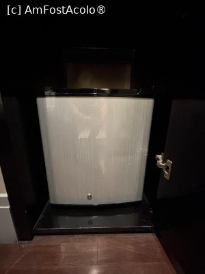 [P17] Minibarul » foto by AZE
 - 
<span class="allrVoted glyphicon glyphicon-heart hidden" id="av1524498"></span>
<a class="m-l-10 hidden" id="sv1524498" onclick="voting_Foto_DelVot(,1524498,29295)" role="button">șterge vot <span class="glyphicon glyphicon-remove"></span></a>
<a id="v91524498" class=" c-red"  onclick="voting_Foto_SetVot(1524498)" role="button"><span class="glyphicon glyphicon-heart-empty"></span> <b>LIKE</b> = Votează poza</a> <img class="hidden"  id="f1524498W9" src="/imagini/loader.gif" border="0" /><span class="AjErrMes hidden" id="e1524498ErM"></span>