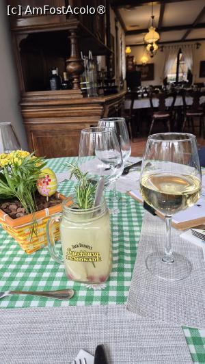 [P12] Gasthof Tirol - lomonada caldă și vinul alb » foto by ANILU
 - 
<span class="allrVoted glyphicon glyphicon-heart hidden" id="av1524968"></span>
<a class="m-l-10 hidden" id="sv1524968" onclick="voting_Foto_DelVot(,1524968,29297)" role="button">șterge vot <span class="glyphicon glyphicon-remove"></span></a>
<a id="v91524968" class=" c-red"  onclick="voting_Foto_SetVot(1524968)" role="button"><span class="glyphicon glyphicon-heart-empty"></span> <b>LIKE</b> = Votează poza</a> <img class="hidden"  id="f1524968W9" src="/imagini/loader.gif" border="0" /><span class="AjErrMes hidden" id="e1524968ErM"></span>