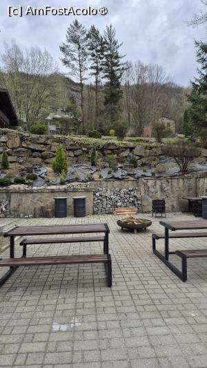 [P03] Gasthof Tirol-terasa din fața întrării » foto by ANILU
 - 
<span class="allrVoted glyphicon glyphicon-heart hidden" id="av1524959"></span>
<a class="m-l-10 hidden" id="sv1524959" onclick="voting_Foto_DelVot(,1524959,29297)" role="button">șterge vot <span class="glyphicon glyphicon-remove"></span></a>
<a id="v91524959" class=" c-red"  onclick="voting_Foto_SetVot(1524959)" role="button"><span class="glyphicon glyphicon-heart-empty"></span> <b>LIKE</b> = Votează poza</a> <img class="hidden"  id="f1524959W9" src="/imagini/loader.gif" border="0" /><span class="AjErrMes hidden" id="e1524959ErM"></span>