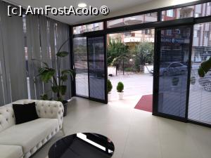 [P14] JK Business - Receptia » foto by Yoda
 - 
<span class="allrVoted glyphicon glyphicon-heart hidden" id="av1525080"></span>
<a class="m-l-10 hidden" id="sv1525080" onclick="voting_Foto_DelVot(,1525080,29298)" role="button">șterge vot <span class="glyphicon glyphicon-remove"></span></a>
<a id="v91525080" class=" c-red"  onclick="voting_Foto_SetVot(1525080)" role="button"><span class="glyphicon glyphicon-heart-empty"></span> <b>LIKE</b> = Votează poza</a> <img class="hidden"  id="f1525080W9" src="/imagini/loader.gif" border="0" /><span class="AjErrMes hidden" id="e1525080ErM"></span>