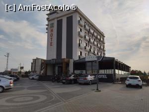 [P13] Hotel Nehir Kesan - Parcarea si intrarea in hotel » foto by Yoda
 - 
<span class="allrVoted glyphicon glyphicon-heart hidden" id="av1525099"></span>
<a class="m-l-10 hidden" id="sv1525099" onclick="voting_Foto_DelVot(,1525099,29301)" role="button">șterge vot <span class="glyphicon glyphicon-remove"></span></a>
<a id="v91525099" class=" c-red"  onclick="voting_Foto_SetVot(1525099)" role="button"><span class="glyphicon glyphicon-heart-empty"></span> <b>LIKE</b> = Votează poza</a> <img class="hidden"  id="f1525099W9" src="/imagini/loader.gif" border="0" /><span class="AjErrMes hidden" id="e1525099ErM"></span>