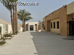 [P01] Necropola Saqqara, Muzeul Imhotep, în dreapta Clădirile Administrației, în fundal muzeul, mergem spre el... » foto by mprofeanu
 - 
<span class="allrVoted glyphicon glyphicon-heart hidden" id="av1525324"></span>
<a class="m-l-10 hidden" id="sv1525324" onclick="voting_Foto_DelVot(,1525324,29302)" role="button">șterge vot <span class="glyphicon glyphicon-remove"></span></a>
<a id="v91525324" class=" c-red"  onclick="voting_Foto_SetVot(1525324)" role="button"><span class="glyphicon glyphicon-heart-empty"></span> <b>LIKE</b> = Votează poza</a> <img class="hidden"  id="f1525324W9" src="/imagini/loader.gif" border="0" /><span class="AjErrMes hidden" id="e1525324ErM"></span>