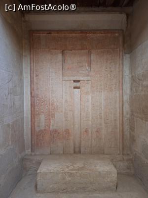 [P29] Necropola Saqqara, Mastaba lui Mereruka, Ușa Falsă a defunctului, poartă simbolică prin care ka-ul lui Mereruka primea ofrandele » foto by mprofeanu
 - 
<span class="allrVoted glyphicon glyphicon-heart hidden" id="av1525352"></span>
<a class="m-l-10 hidden" id="sv1525352" onclick="voting_Foto_DelVot(,1525352,29302)" role="button">șterge vot <span class="glyphicon glyphicon-remove"></span></a>
<a id="v91525352" class=" c-red"  onclick="voting_Foto_SetVot(1525352)" role="button"><span class="glyphicon glyphicon-heart-empty"></span> <b>LIKE</b> = Votează poza</a> <img class="hidden"  id="f1525352W9" src="/imagini/loader.gif" border="0" /><span class="AjErrMes hidden" id="e1525352ErM"></span>