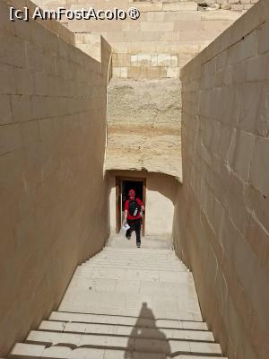 [P56] Necropola Saqqara, Complexul Piramidei Djoser, Piramida în trepte, coborâm să o vedem in interior, noua intrare dinspre sud.... » foto by mprofeanu
 - 
<span class="allrVoted glyphicon glyphicon-heart hidden" id="av1525379"></span>
<a class="m-l-10 hidden" id="sv1525379" onclick="voting_Foto_DelVot(,1525379,29302)" role="button">șterge vot <span class="glyphicon glyphicon-remove"></span></a>
<a id="v91525379" class=" c-red"  onclick="voting_Foto_SetVot(1525379)" role="button"><span class="glyphicon glyphicon-heart-empty"></span> <b>LIKE</b> = Votează poza</a> <img class="hidden"  id="f1525379W9" src="/imagini/loader.gif" border="0" /><span class="AjErrMes hidden" id="e1525379ErM"></span>